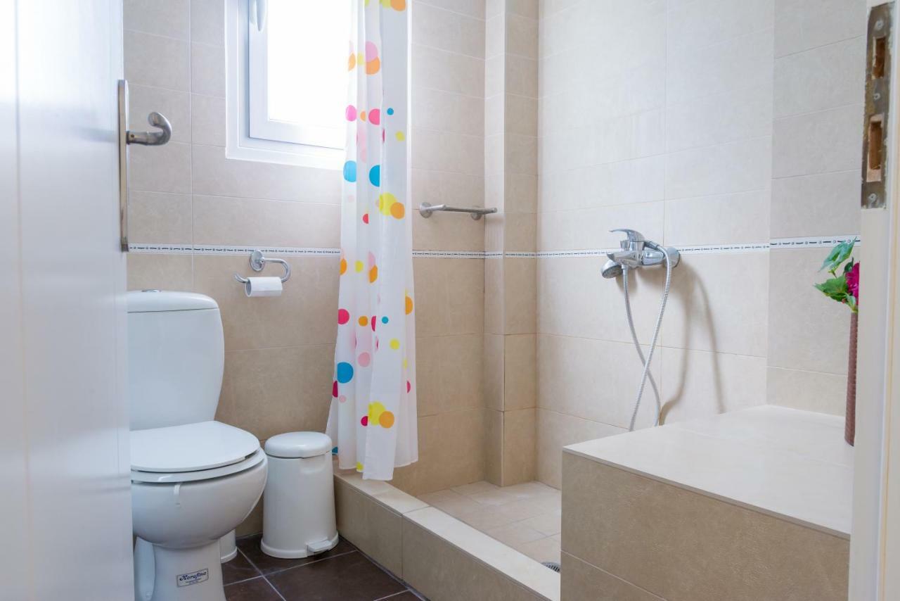 Rania Apartments Helmata エクステリア 写真